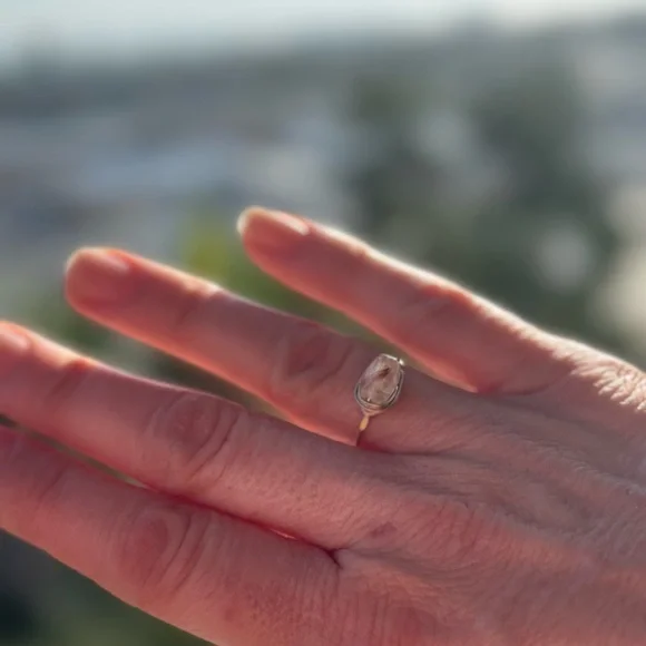 Rutilated quartz Gold-Filled Ring (size: 7) - Picture 2 of 7